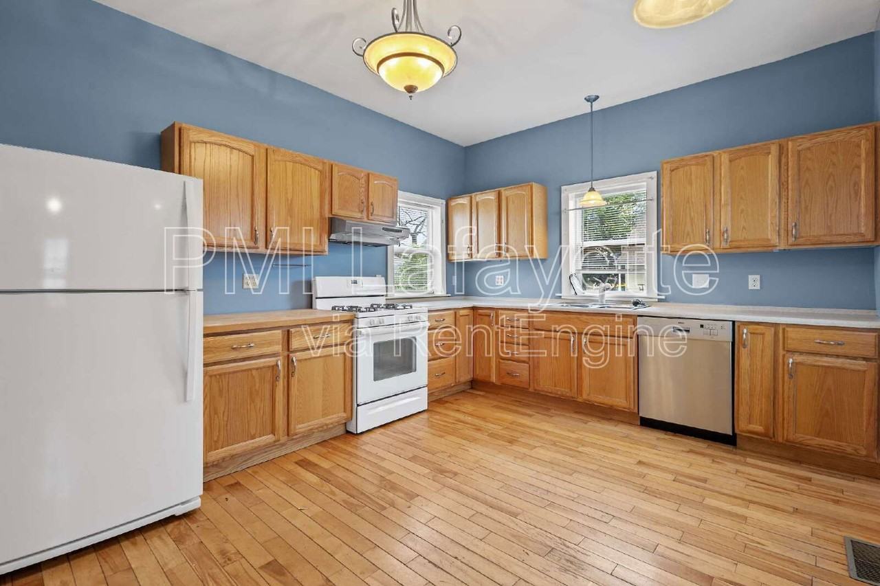 403 S East St - Photo 6 of 17