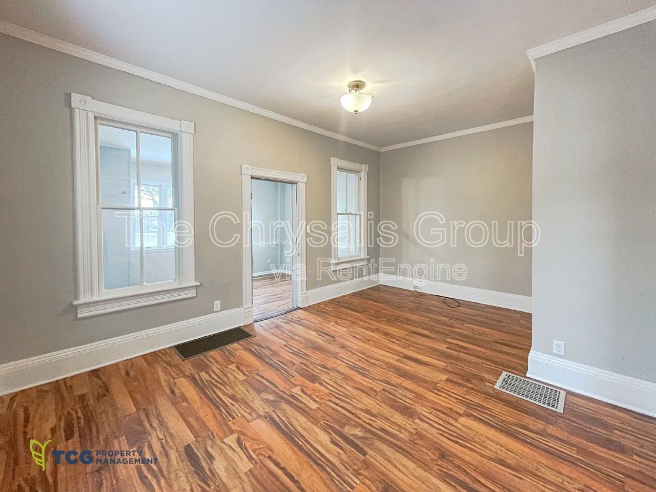 111 W Moore St - Photo 3 of 9