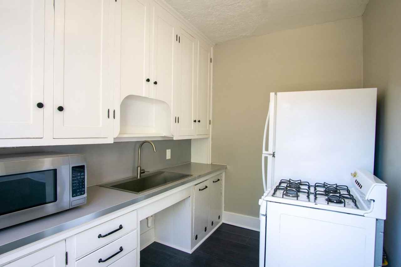 7437 N Saint Louis Ave #3 - Photo 6 of 11