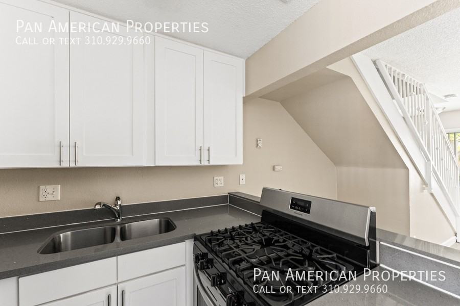 McFadden Apartments - Photo 5 of 43