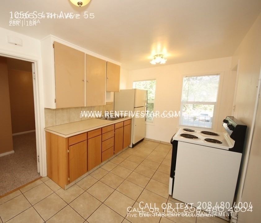 1056 S 4th Ave #5 - Photo 3 of 13