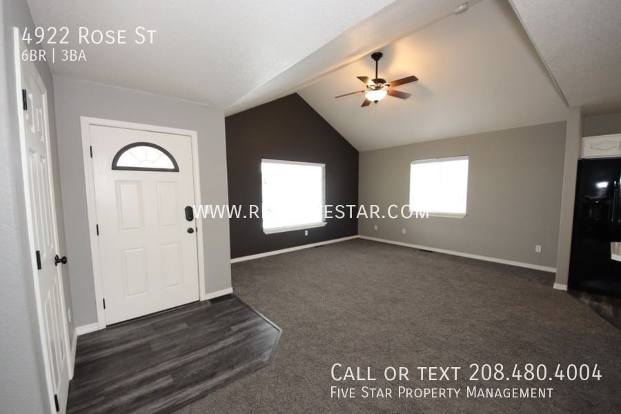 4922 Rose St - Photo 3 of 24