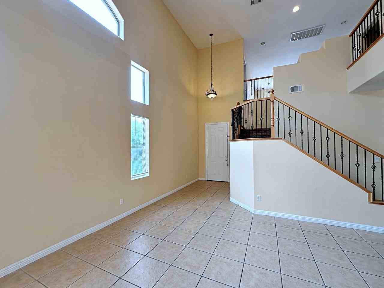 9057 Spinning Wheel Ave - Photo 5 of 47