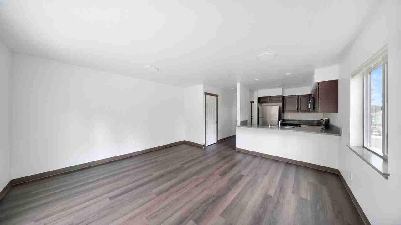 120 Northeast 10th Avenue #F1 - Photo 4 of 21