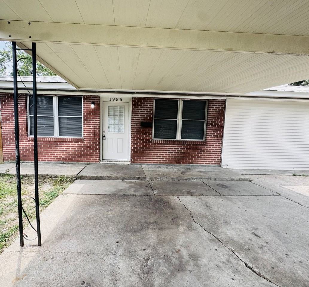 1955 Rice Dr - Photo 5 of 41