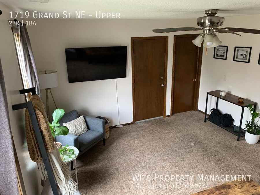 1719 Grand St Ne - Photo 3 of 11