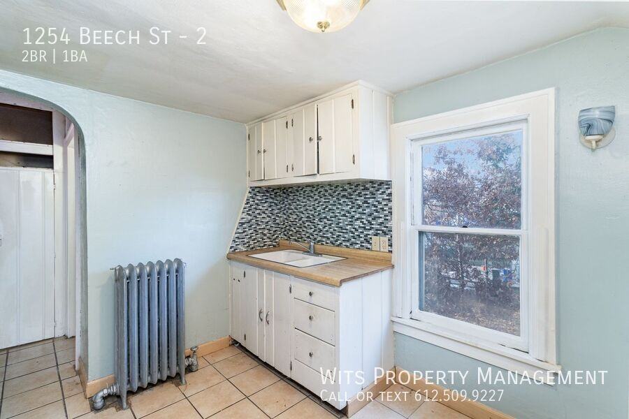 1254 Beech St #2 - Photo 7 of 19