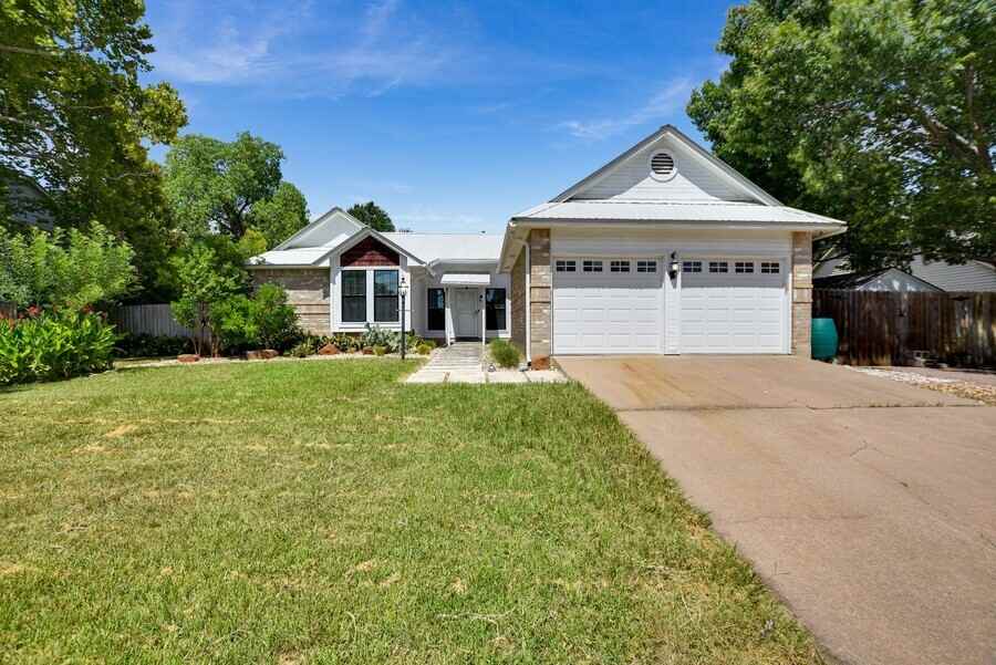 13000 Tilghman Trl - Photo 2 of 25