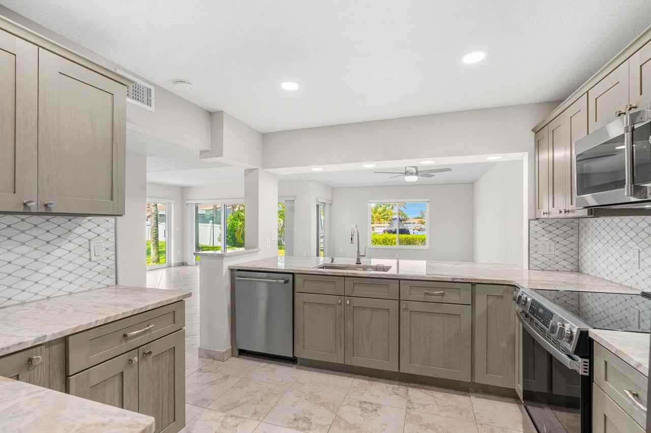 1700 Commodore Blvd #1101 - Photo 3 of 43