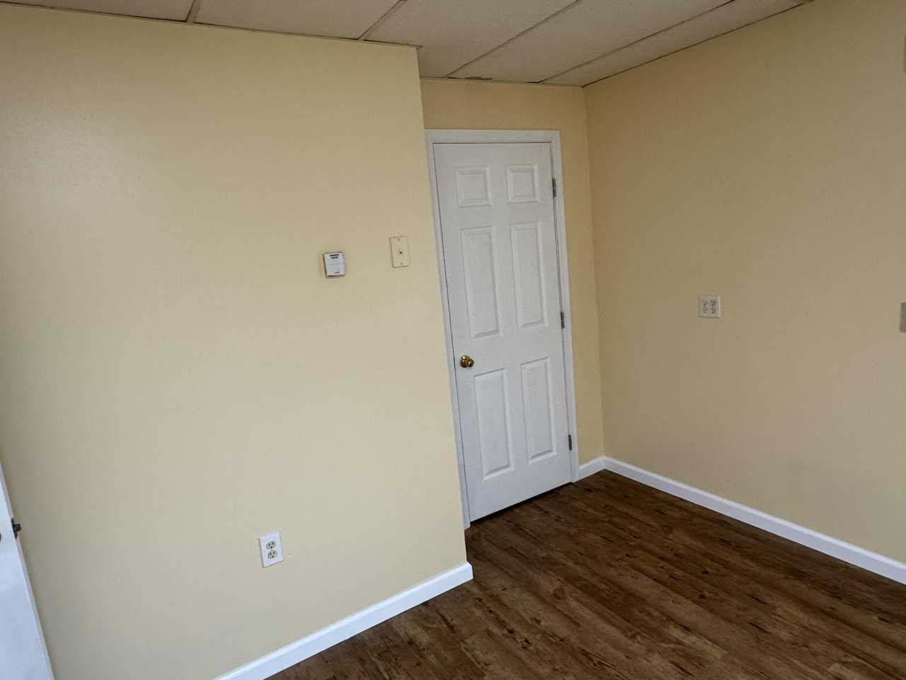 207 N 1st St #C - Photo 3 of 19