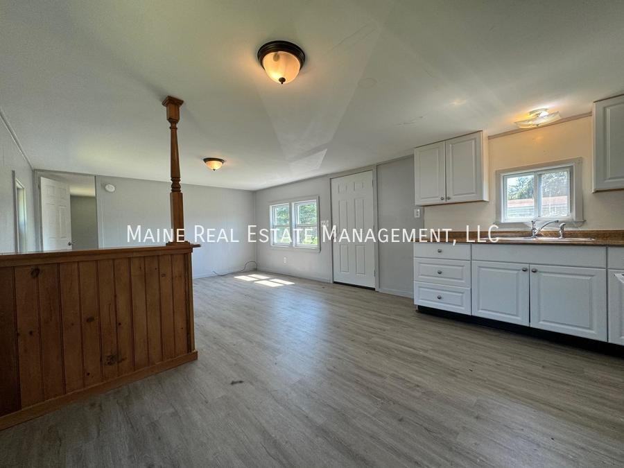 14 Park Dr - Photo 2 of 8