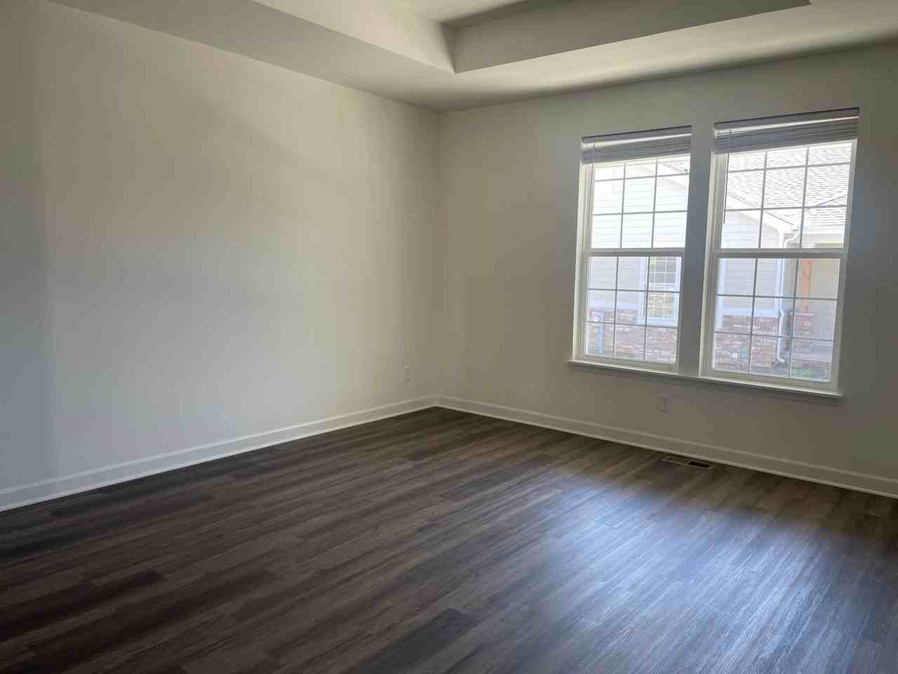 16177 Fontana St - Photo 3 of 11