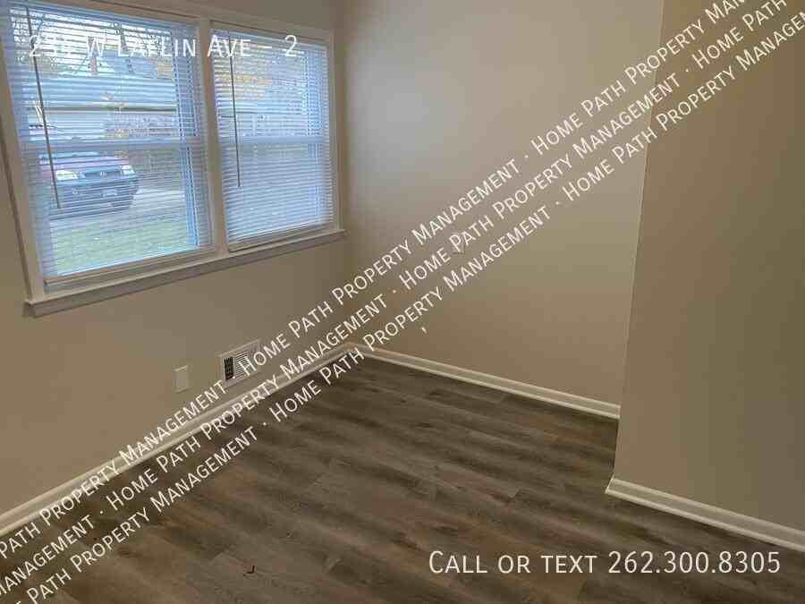 234 W Laflin Ave #2 - Photo 2 of 10