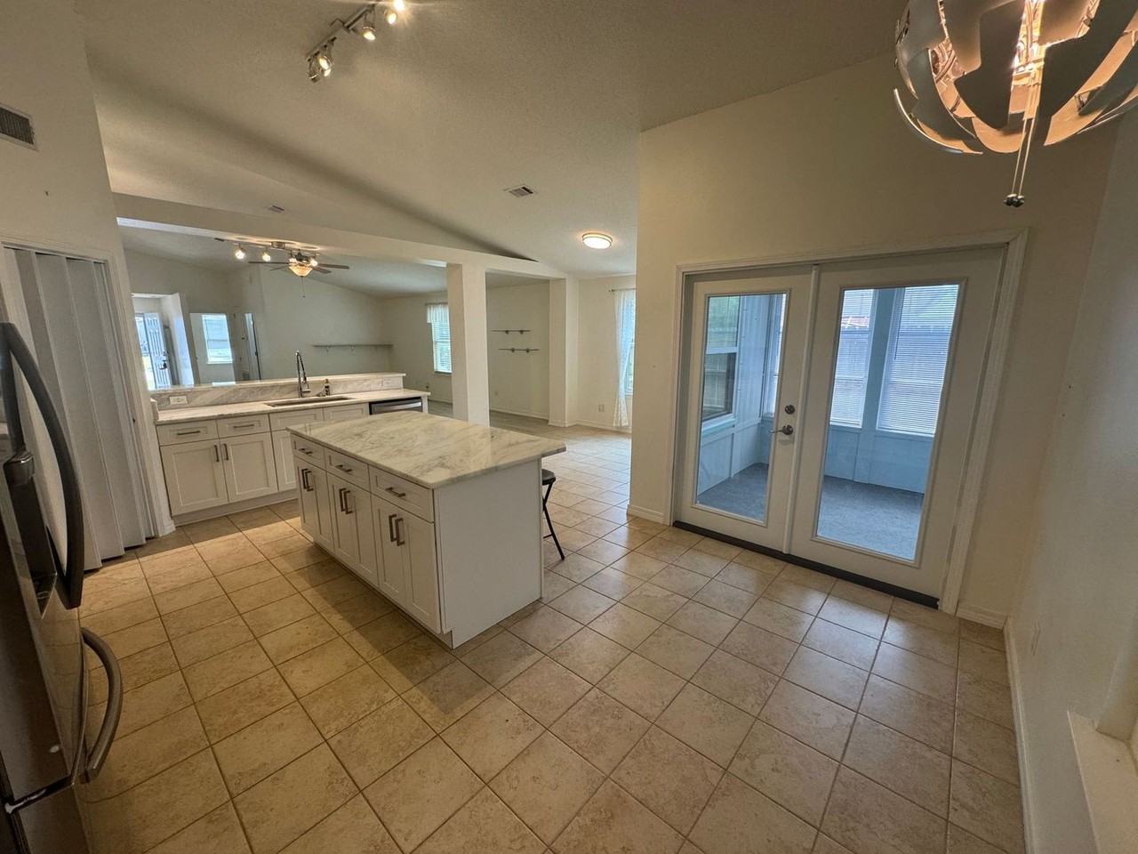 314 Mizzen Ln - Photo 7 of 26