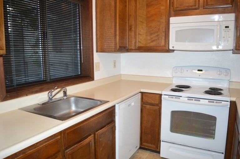 56 Cypress Pl - Photo 3 of 14