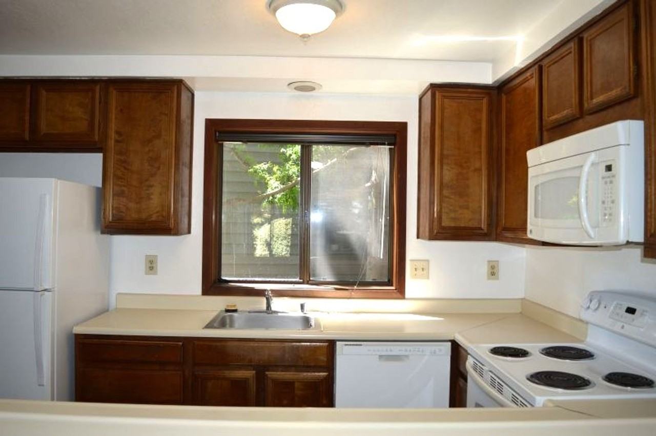 56 Cypress Pl - Photo 4 of 14