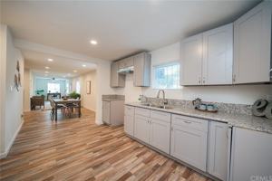 featured image of 803 E 89th St