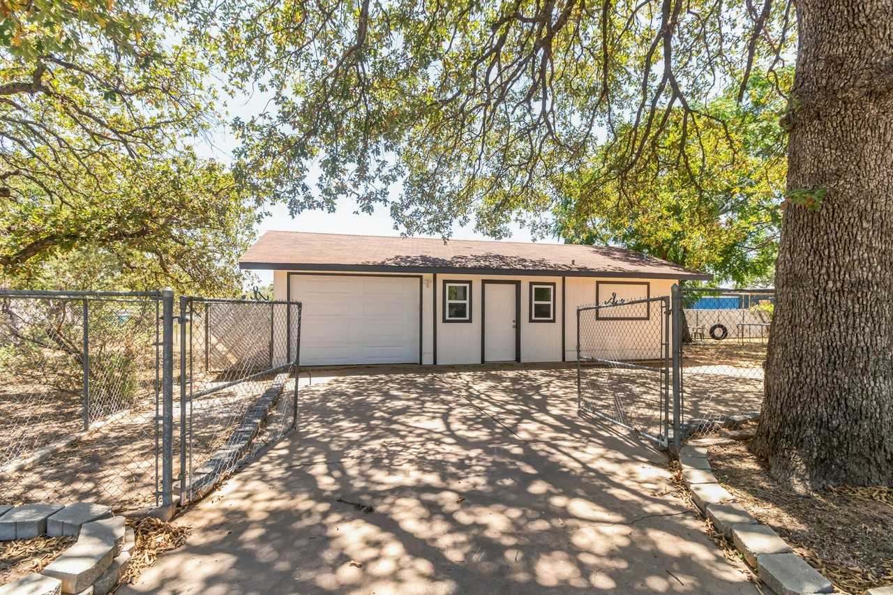 124 East Castlebriar Drive - Photo 3 of 25