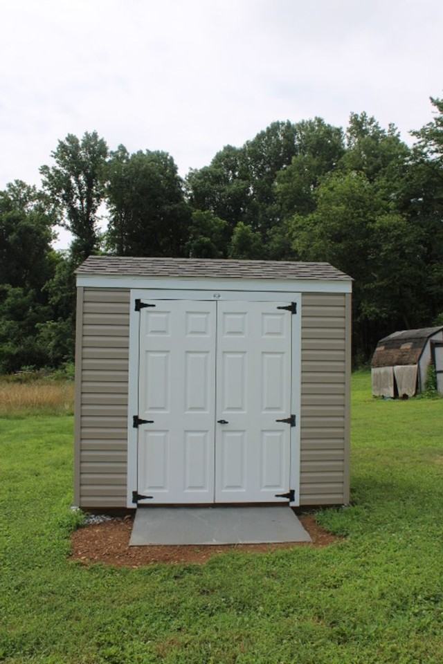 17 Locust Ln - Photo 2 of 12