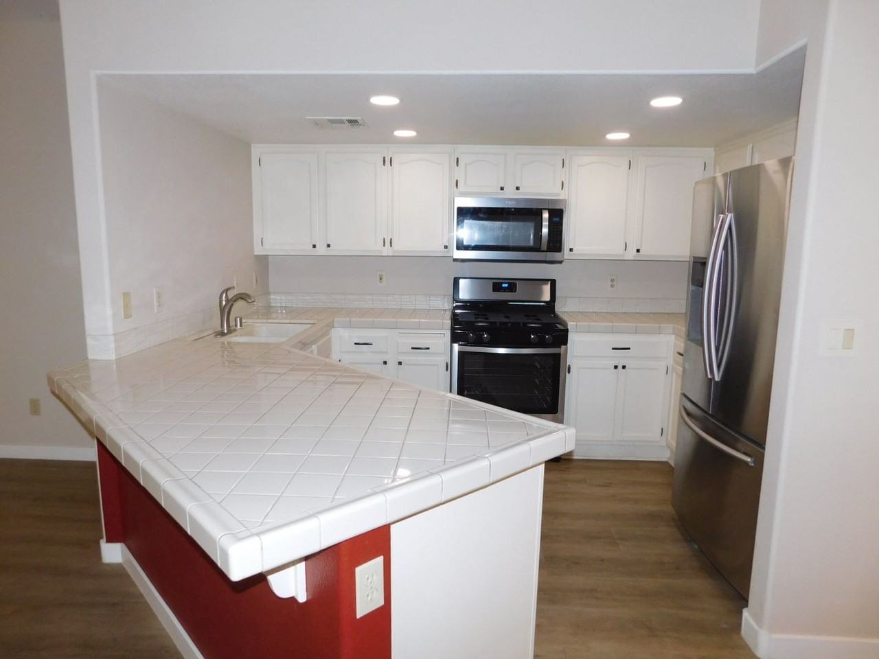 8301 Boseck Dr #115 - Photo 2 of 36