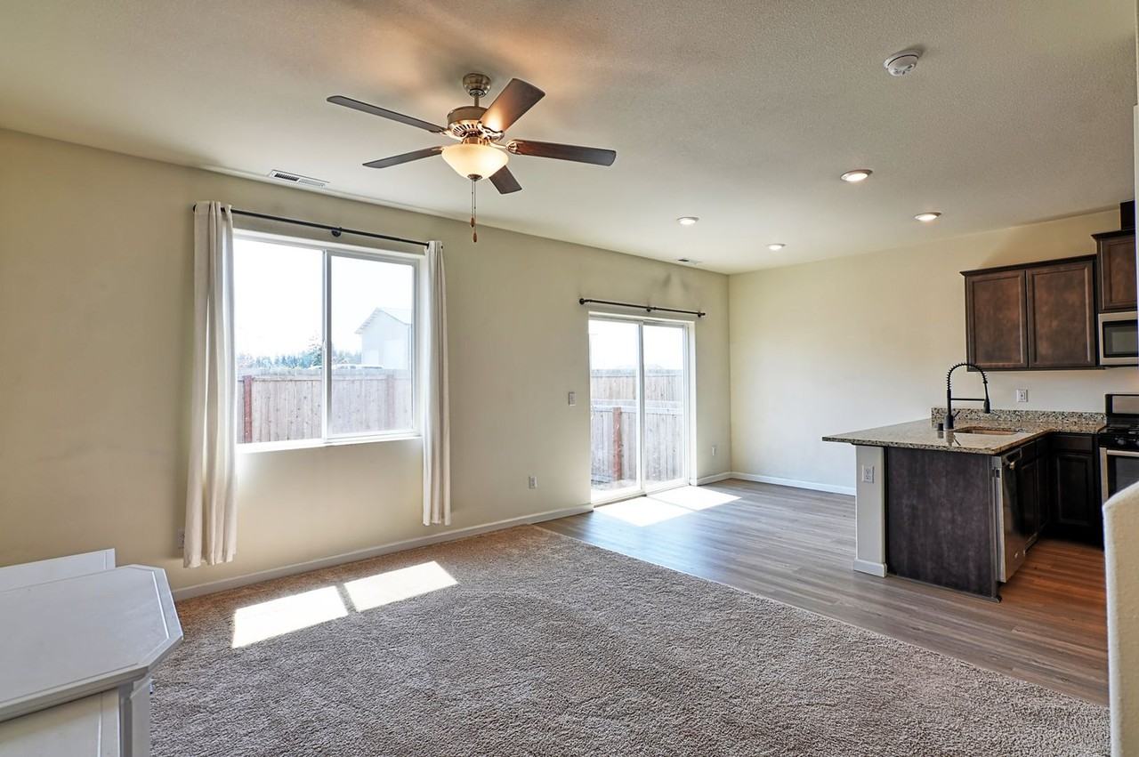 7910 285th Pl Nw #A - Photo 3 of 33