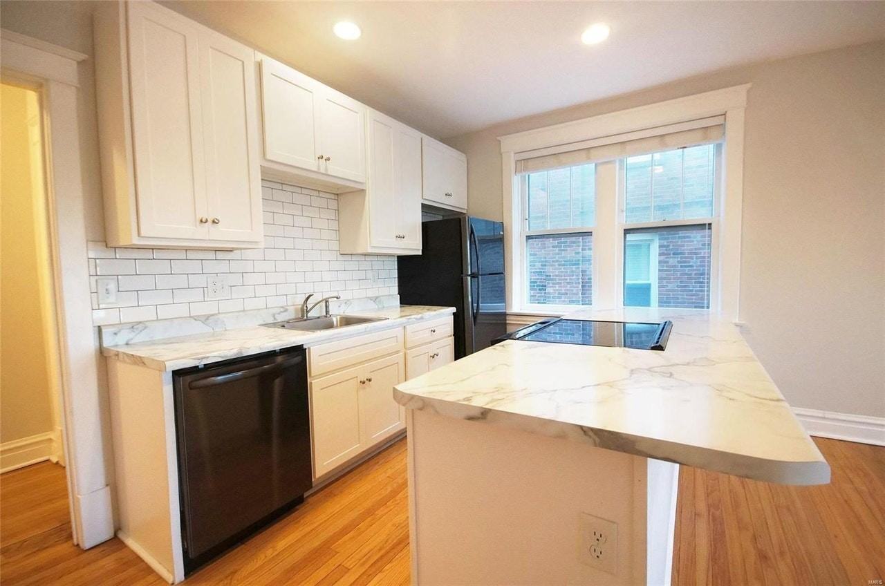 1917 Alfred Avenue, Unit 2N - Photo 6 of 11