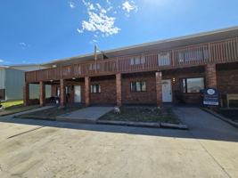 featured image of 224 Honeysuckle St