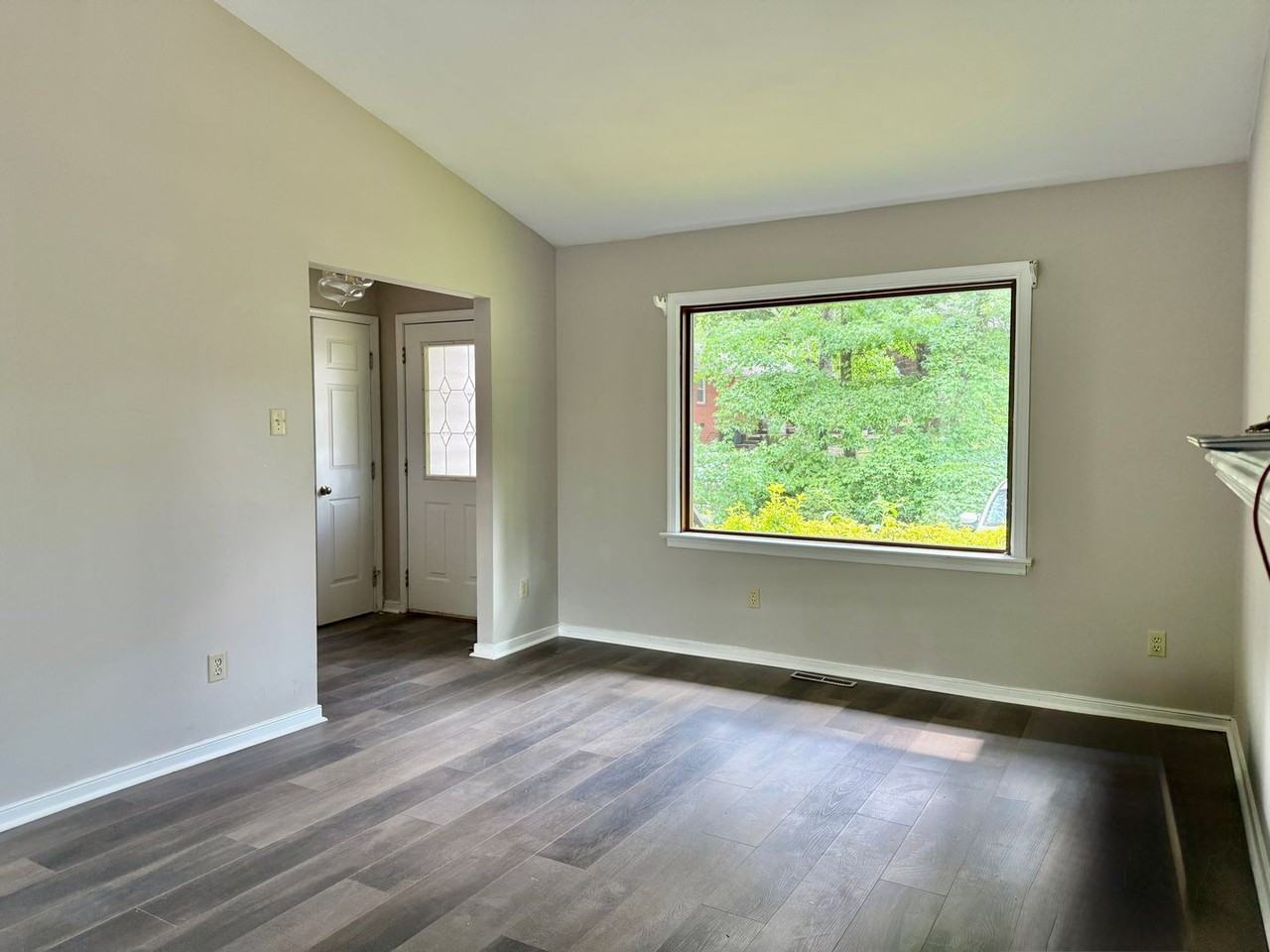 2705 Lawland Dr - Photo 7 of 25