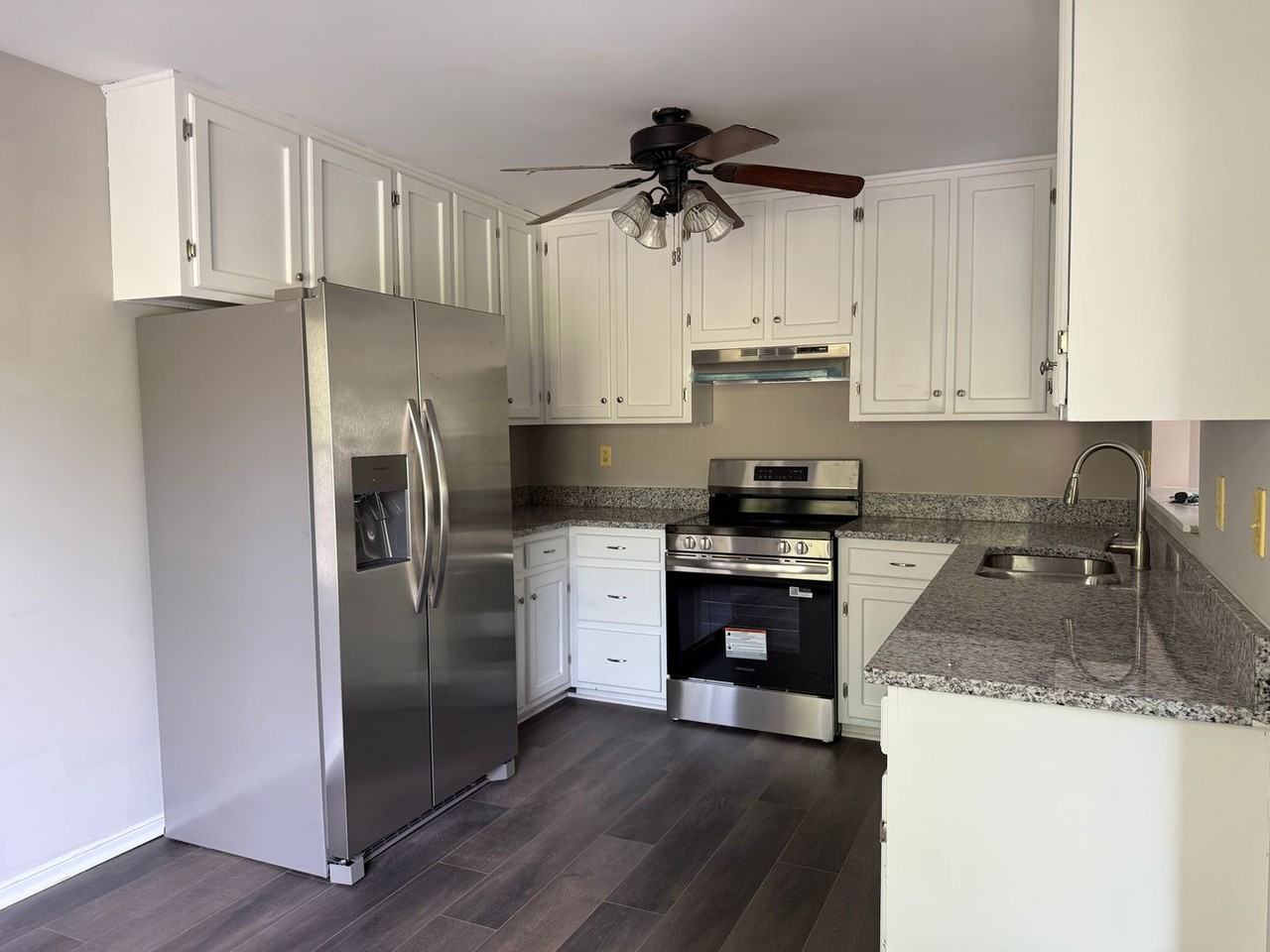 2705 Lawland Dr - Photo 3 of 25