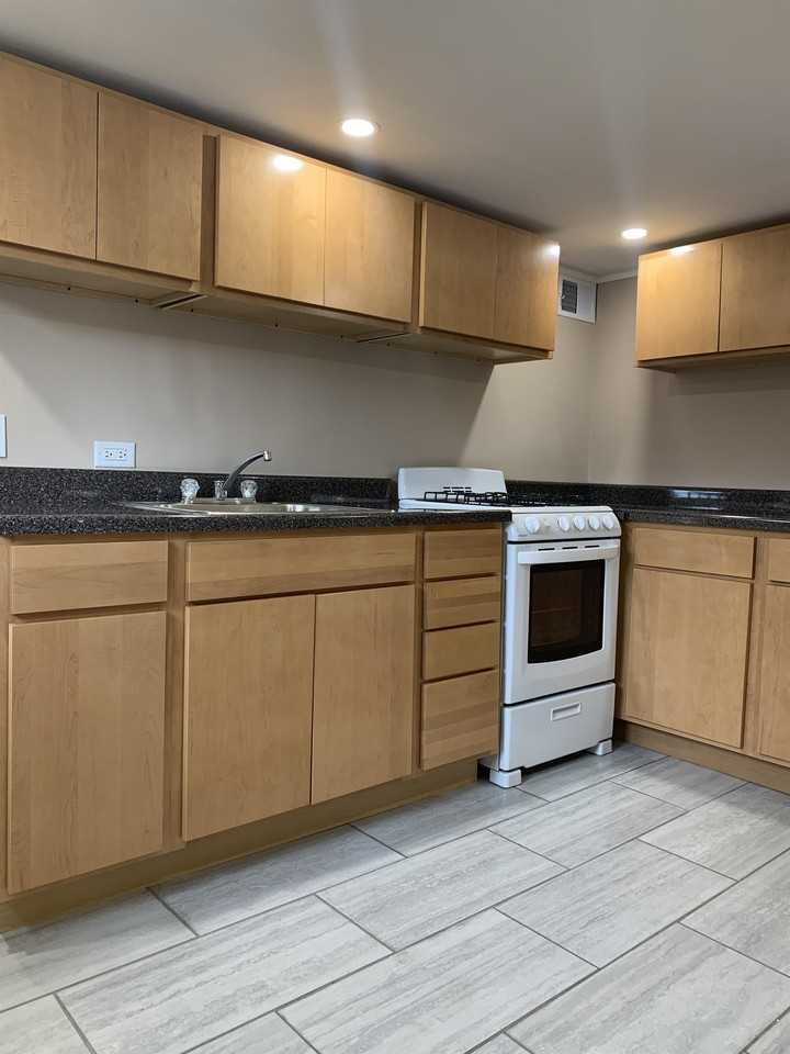 3135-45 N. Tripp - Photo 2 of 8