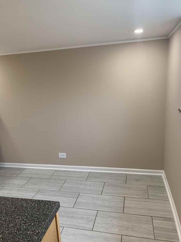 3135-45 N. Tripp - Photo 3 of 8