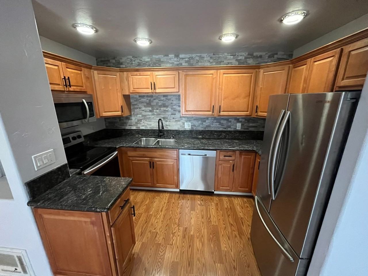 6376 Rancho Mission Rd #406 - Photo 3 of 18