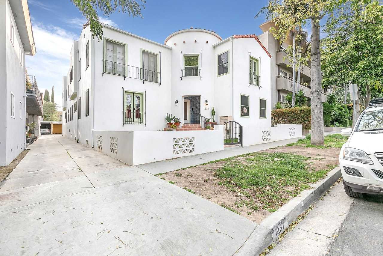 1237 Orange Grove Ave - Photo 5 of 5