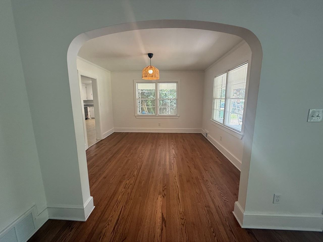 174 Hardin Dr - Photo 5 of 32