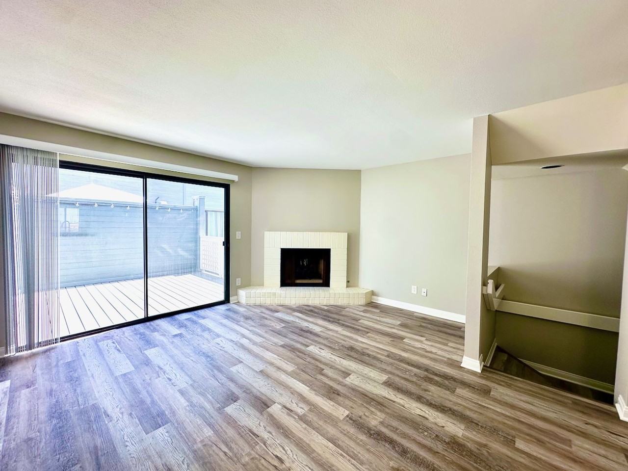 821 America Way - Photo 6 of 34