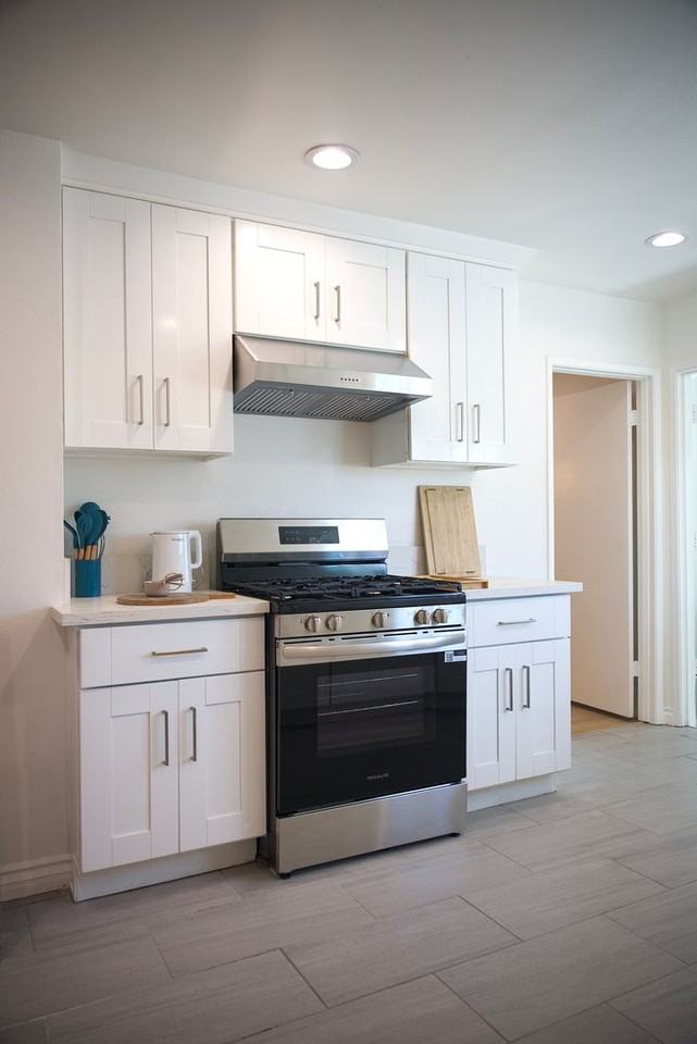 13622 Illinois St - Photo 3 of 24