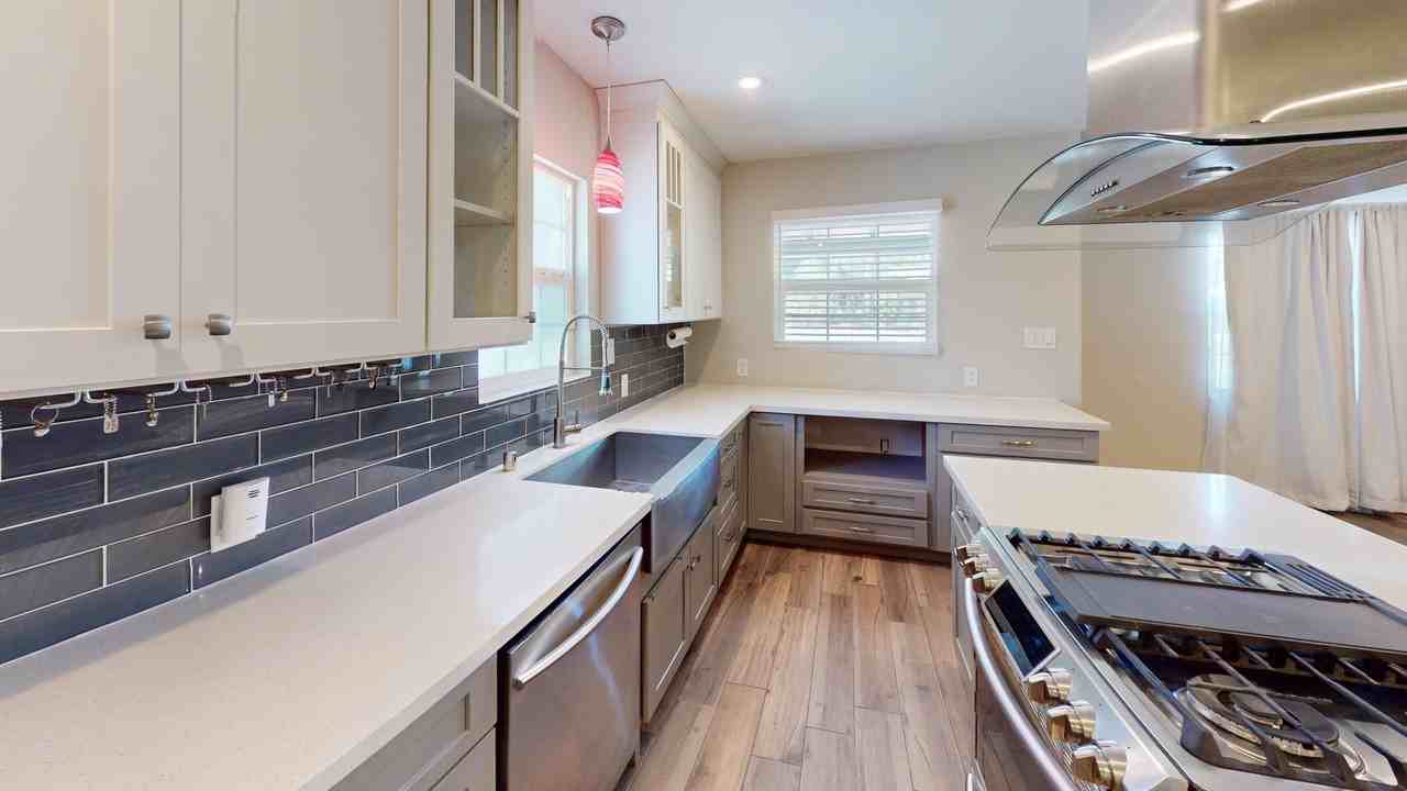794 Winn Dr - Photo 4 of 36
