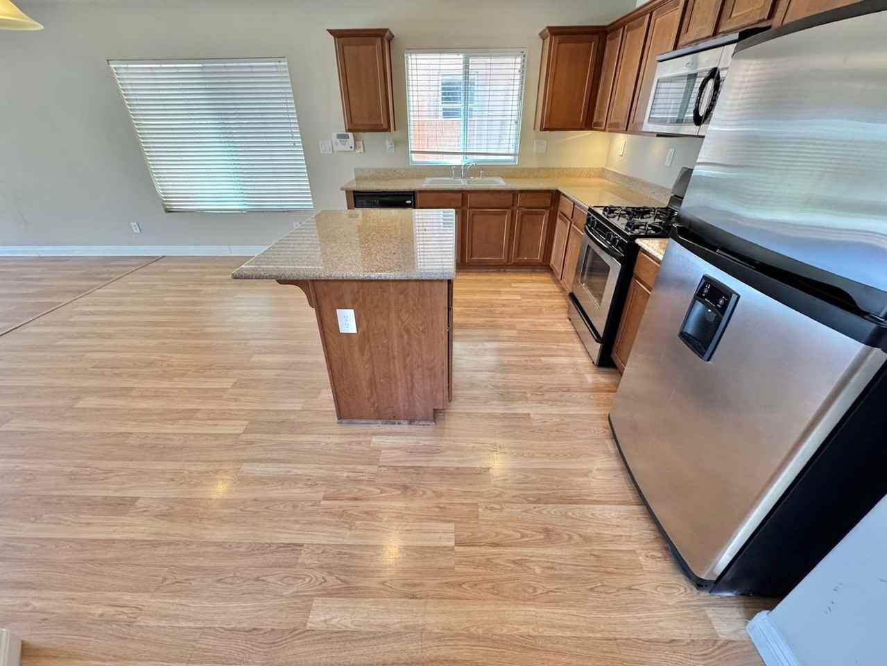 9938 9938 Stiges  - 9938 Stiges - Photo 2 of 36