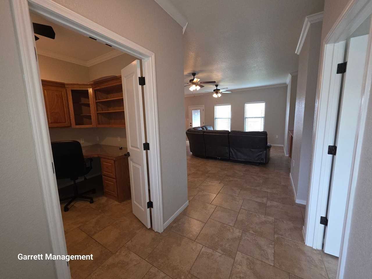 2112 Teton Ave - Photo 3 of 28