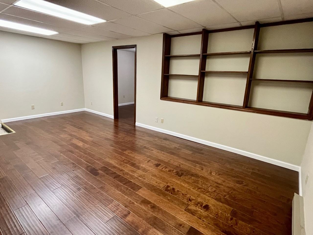 917 S 2nd Street - Photo 3 of 11