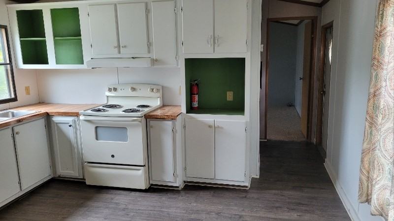 205/437 Holt Ave #13 - Photo 3 of 7