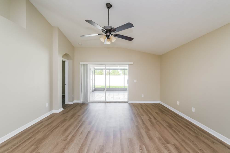 000 Nw - Photo 3 of 11