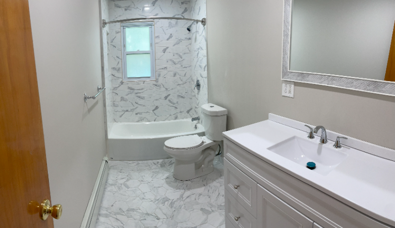 293 W Webster Ave #2 - Photo 3 of 5