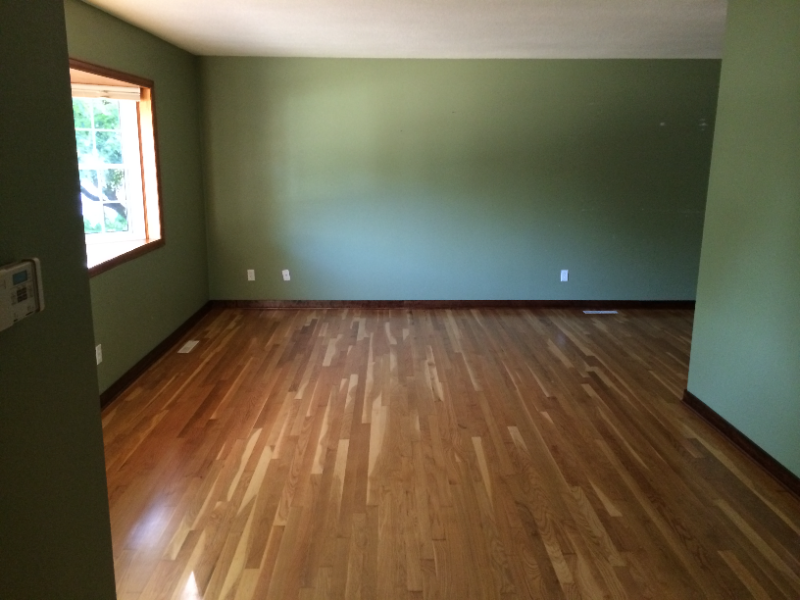 1021 Vivian Cir - Photo 3 of 13