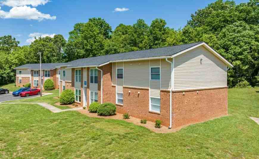 6 London Court - Photo 3 of 5