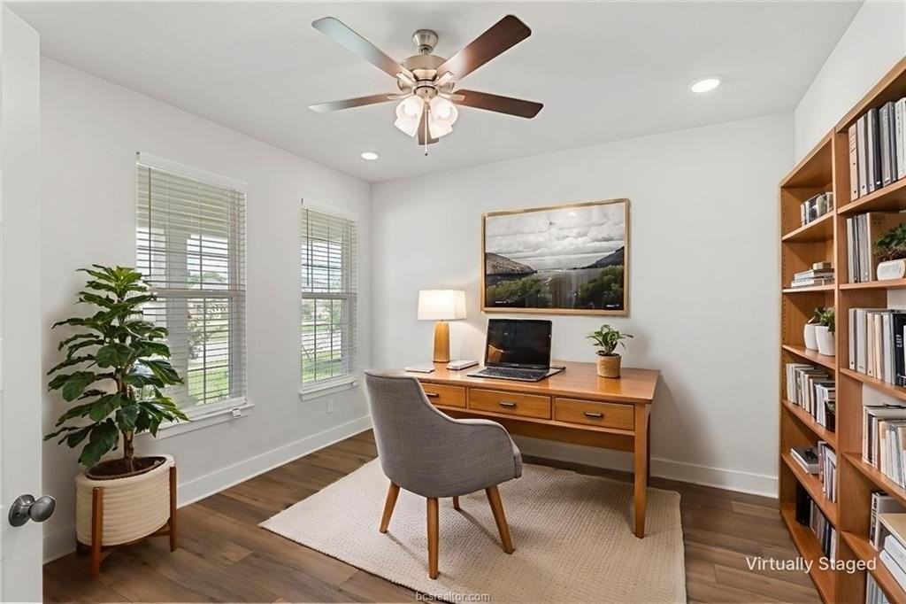 5008 Toscana Loop - Photo 5 of 33