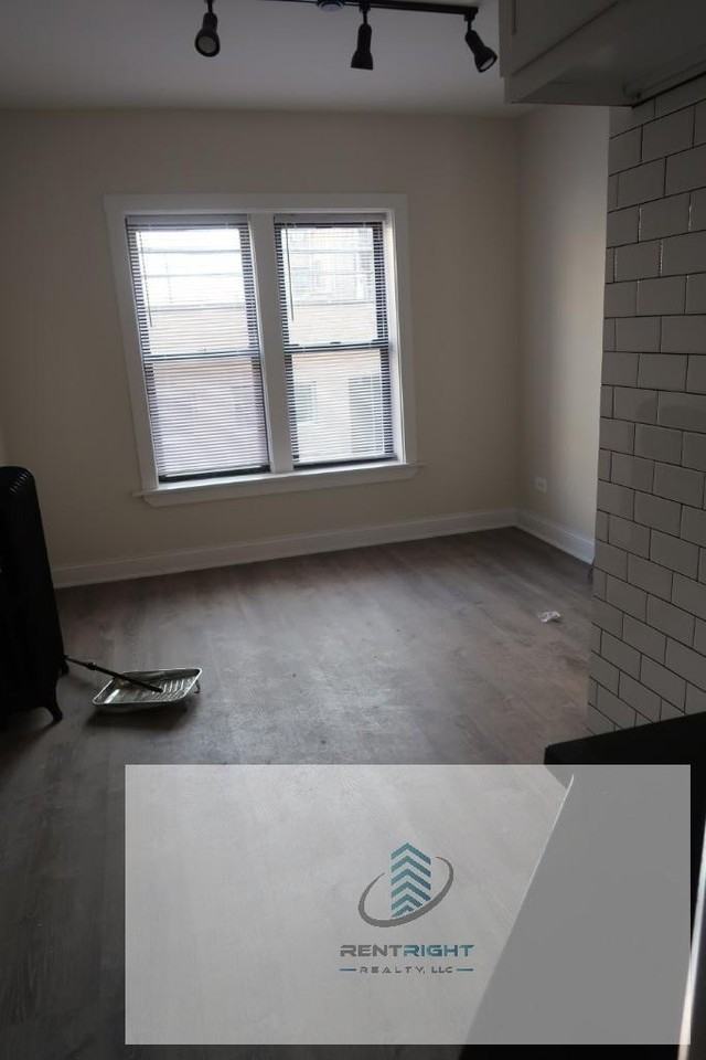 1700-1706 West Albion Avenue - Photo 7 of 10