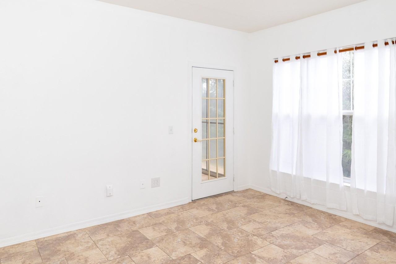 13115 Harbour Vista Cir - Photo 3 of 29