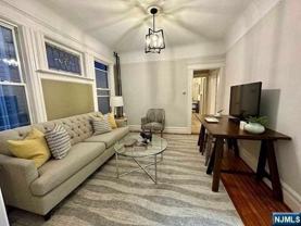 22 Mission St #2 - Photo 1 of 1