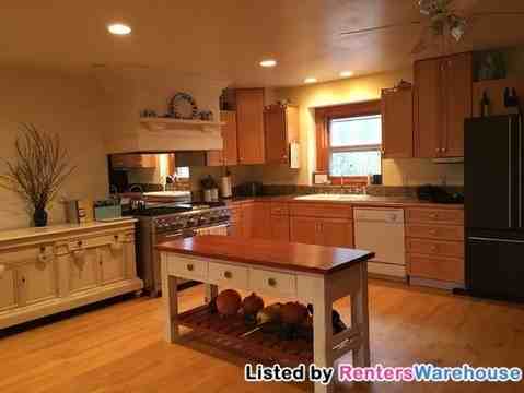 13652 230th St - Photo 3 of 7